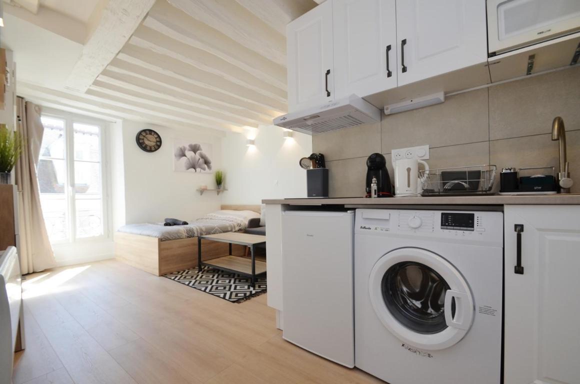 Le Petit France - Hyper Centre De Fontainebleau - Proche Insead Apartment Exterior photo